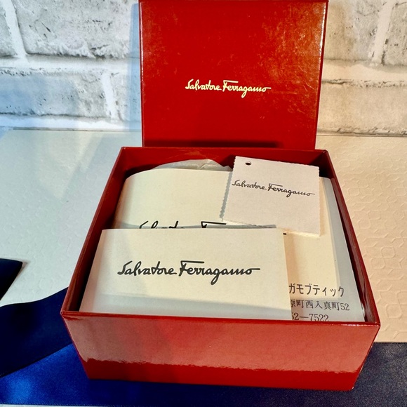 Salvatore Ferragamo Repitle Print wallet with box - Picture 4 of 13